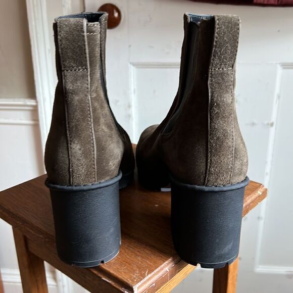 VINCE Henderson boots, size 11 or 41 euro. - Picture 4 of 9